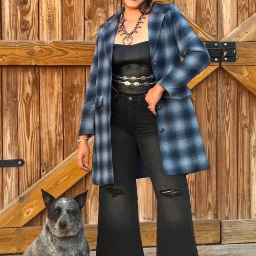 Black Wash High Rise Knee Rip Wide Leg Jeans (31in Inseam)